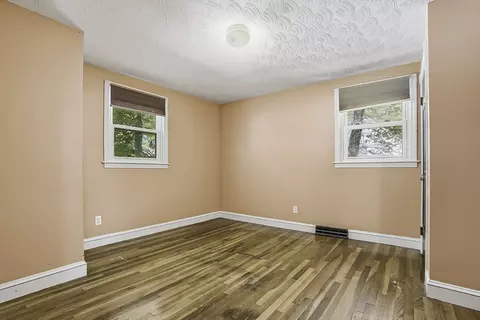 24 Overlook Ave, Dedham, MA 02026 photo 8