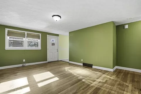 24 Overlook Ave, Dedham, MA 02026 photo 5