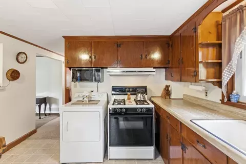 Kitchen - 67 Swifts Beach Rd, Wareham, MA 02571 photo 5 of 5