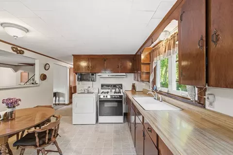 Kitchen - 67 Swifts Beach Rd, Wareham, MA 02571 photo 3 of 5