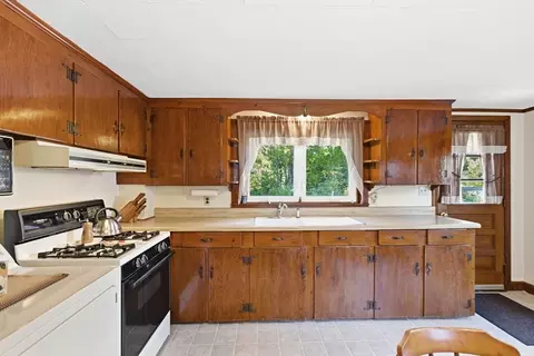 Kitchen - 67 Swifts Beach Rd, Wareham, MA 02571 photo 2 of 5
