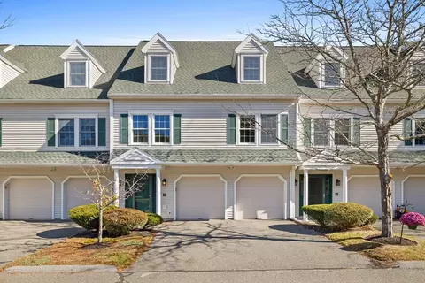 30 Maytum Way #30, Middleton, MA 01949