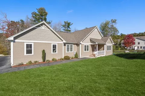 19 Virginia Dr #19, Rochdale, MA 01542