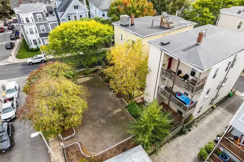 3 Kenney St #2, Jamaica Plain, MA 02130