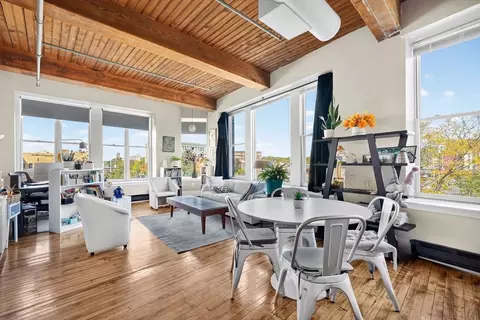 385 Worthington St #3D, Springfield, MA 01103