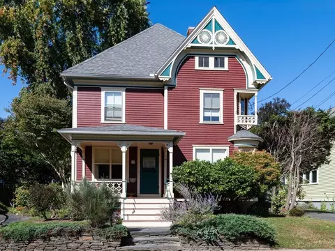 49 Kensington Ave, Northampton, MA 01060