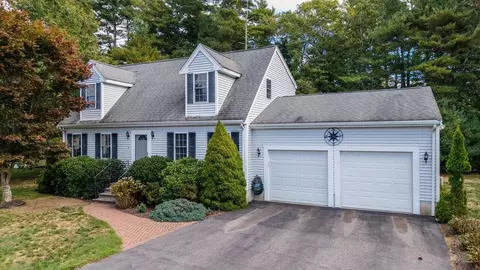 8 Bachant Way, Wareham, MA 02571