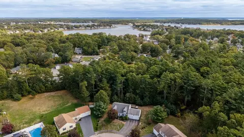 View/Area - 8 Bachant Way, Wareham, MA 02571 photo 1 of 3