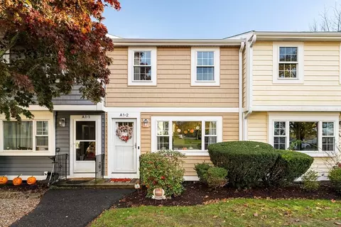 2 Lydon Ln #A1, Halifax, MA 02338