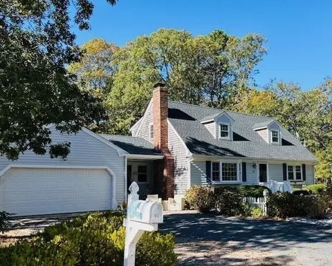 43 Canterbury Rd, Yarmouth, MA 02675