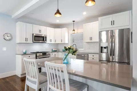 Kitchen - 18 Harding Ter, Dedham, MA 02026 photo 4 of 5