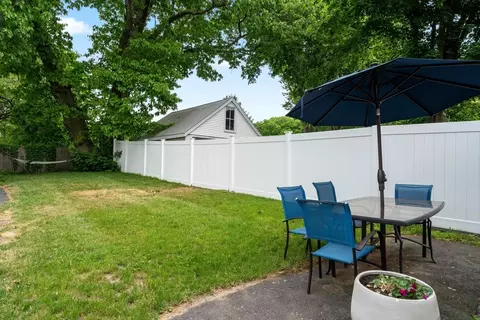 Exterior - 18 Harding Ter, Dedham, MA 02026 photo 3 of 9