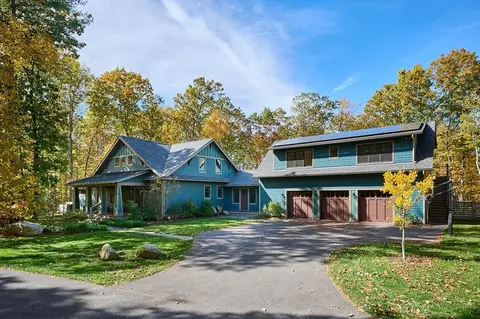 167 Emerson Way, Northampton, MA 01062