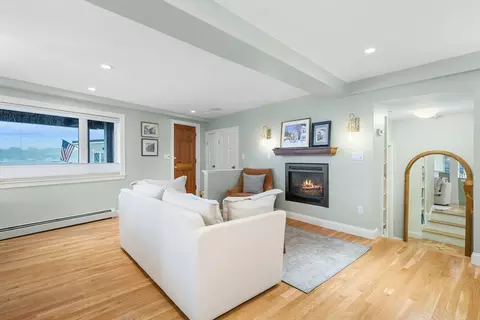 Other - 24 Lee St #B10, Marblehead, MA 01945 photo 5 of 9