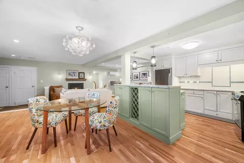 Dining - 24 Lee St #B10, Marblehead, MA 01945 photo 2 of 2
