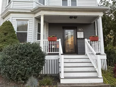 80 Norfolk Ave #1, Swampscott, MA 01907