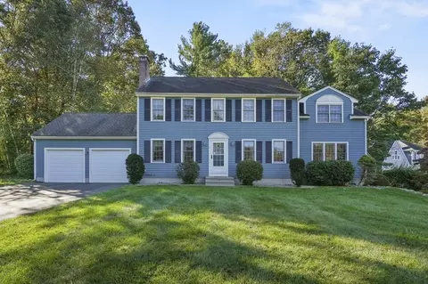 4 Jonathans Way, Upton, MA 01568