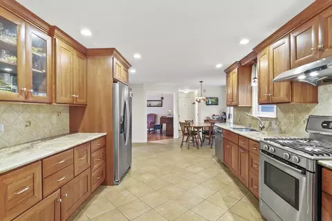 4 Jonathans Way, Upton, MA 01568 photo 7