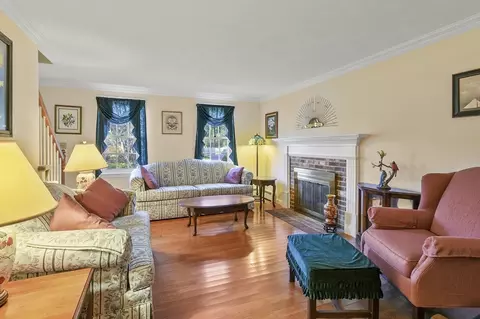 4 Jonathans Way, Upton, MA 01568 photo 3