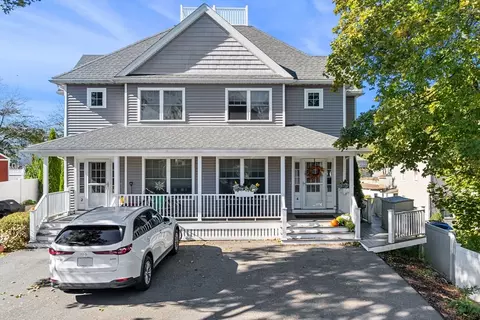 2 Gracie Ln # -4, Swampscott, MA 01907