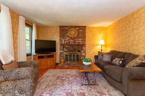 5 Chestnut Dr, Townsend, MA 01469 photo 11