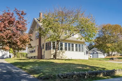 219 Pelham St, Methuen, MA 01844