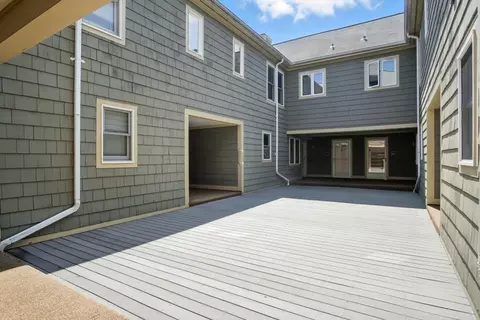 8 Devlin Cir #8, Blackstone, MA 01504 photo 2
