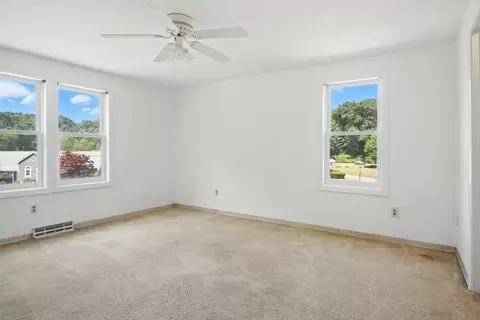 8 Devlin Cir #8, Blackstone, MA 01504 photo 17