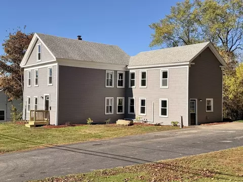 101 School St, North Brookfield, MA 01535