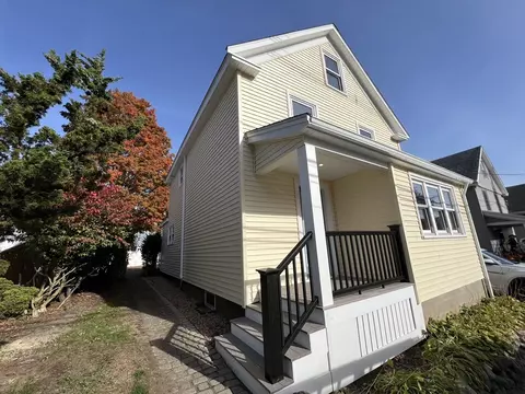 21 Brownville Ave, Ipswich, MA 01938