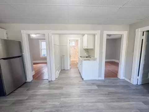 3 Noel St # -5, Springfield, MA 01108 photo 4