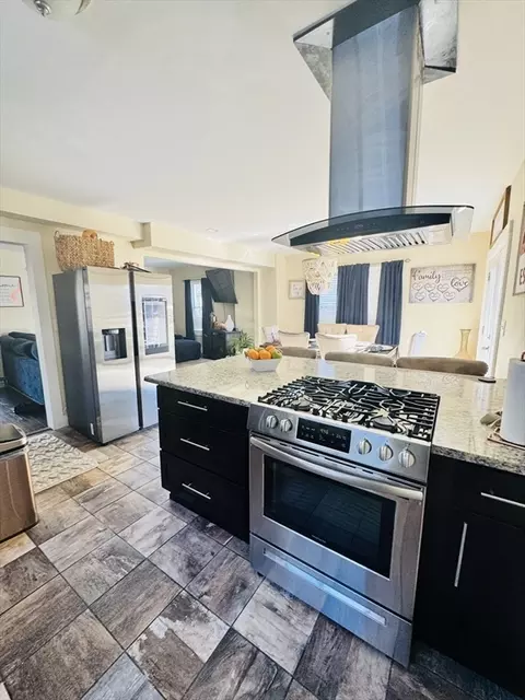 121 Wait St, Springfield, MA 01104 photo 6