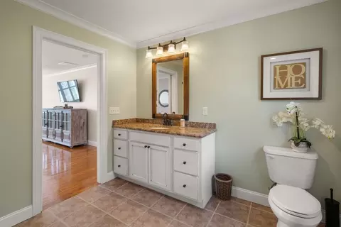 Bath - 547 Mockingbird Ln, Dighton, MA 02715 photo 2 of 4