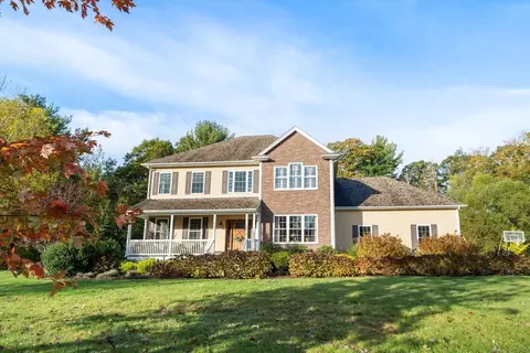 Exterior - 547 Mockingbird Ln, Dighton, MA 02715 photo 1 of 4