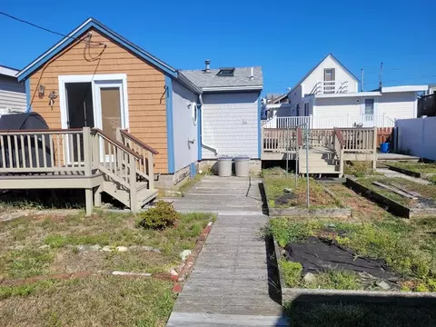 101 Cable Ave, Salisbury, MA 01952