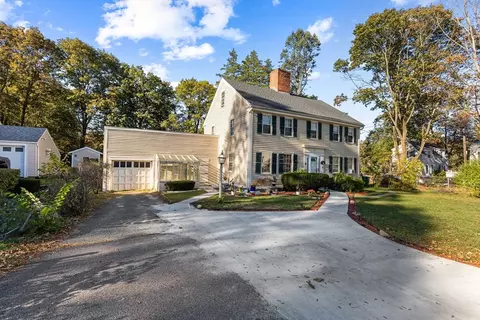 Exterior - 52 Salem, Reading, MA 01867 photo 2 of 5