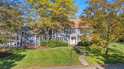 2 Haskell Rd, Andover, MA 01810 photo 4