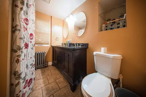Bath - 90 Saint James Cir, Springfield, MA 01104 photo 2 of 2