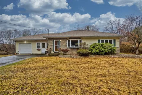 73 Amherst St, Granby, MA 01033