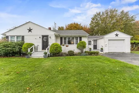 337 Lepes Rd, Somerset, MA 02726