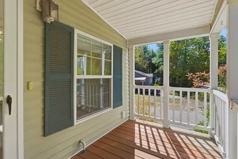 15 Colonial Ln, Winchendon, MA 01475