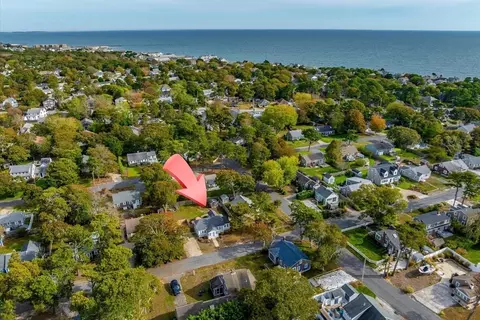 22 Ferncliff Rd, Dennis, MA 02639