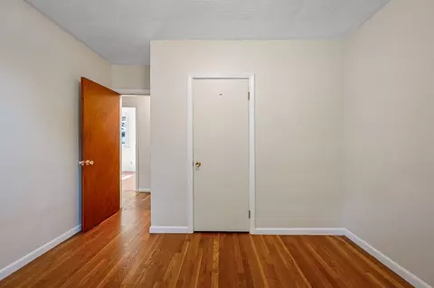 4 Harold St, Worcester, MA 01604 photo 12