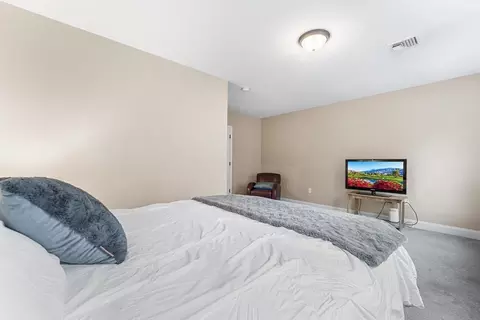 22 Washington St, Mendon, MA 01756 photo 17