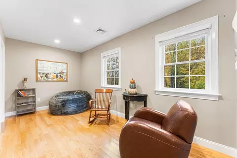22 Washington St, Mendon, MA 01756 photo 18