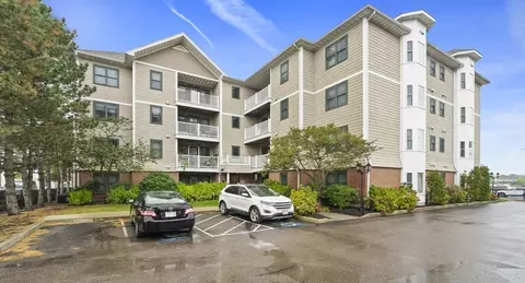 45 Hancock St #203, Quincy, MA 02171