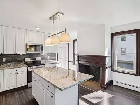 34 E Main St #2, Georgetown, MA 01833 photo 4
