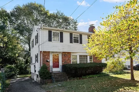 103 N Hancock St, Lexington, MA 02420