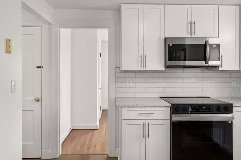 46 Bayard St, Dedham, MA 02026 photo 5