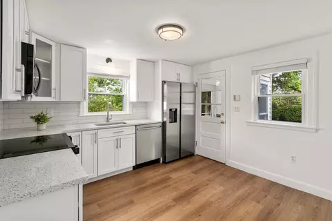 46 Bayard St, Dedham, MA 02026 photo 2